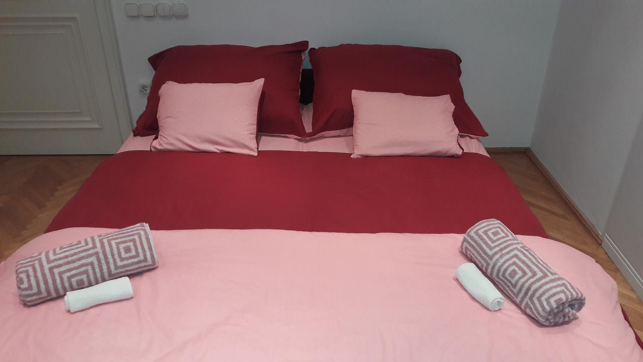 Pero Panzio Bed and Breakfast Debrecen Buitenkant foto