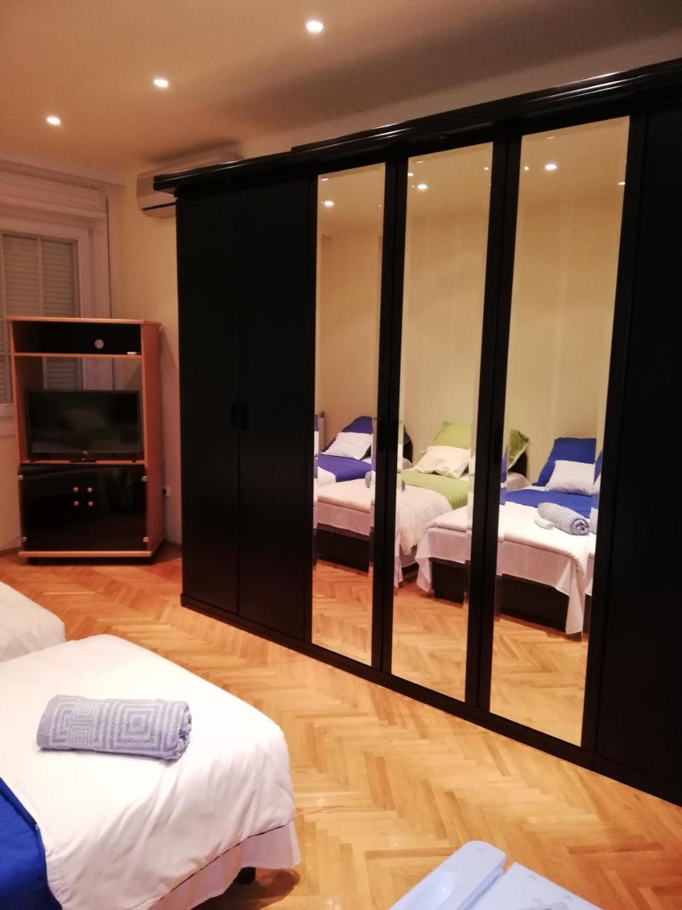 Pero Panzio Bed and Breakfast Debrecen Buitenkant foto