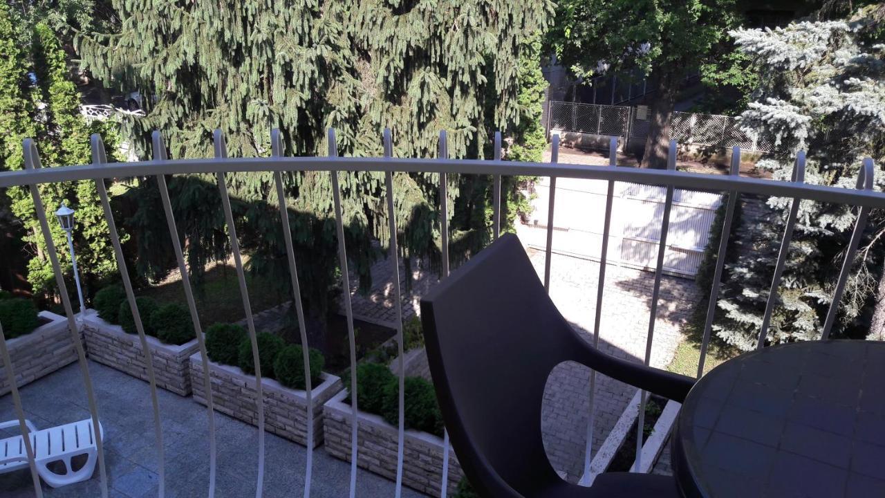 Pero Panzio Bed and Breakfast Debrecen Buitenkant foto