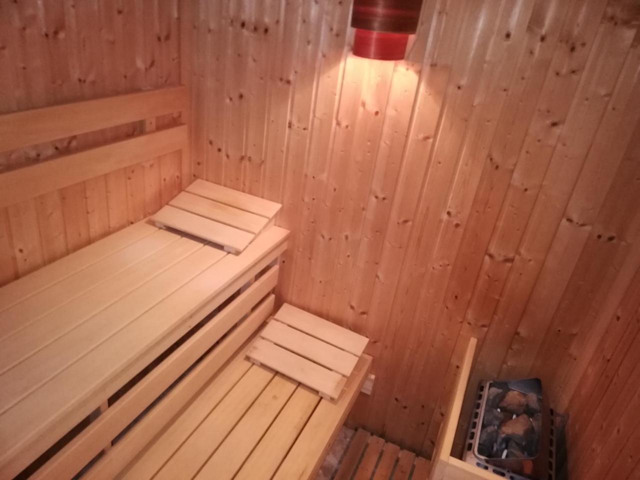 Pero Panzio Bed and Breakfast Debrecen Buitenkant foto