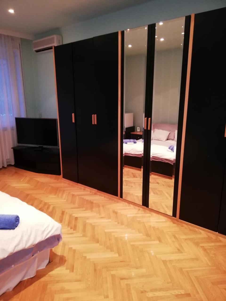 Pero Panzio Bed and Breakfast Debrecen Buitenkant foto