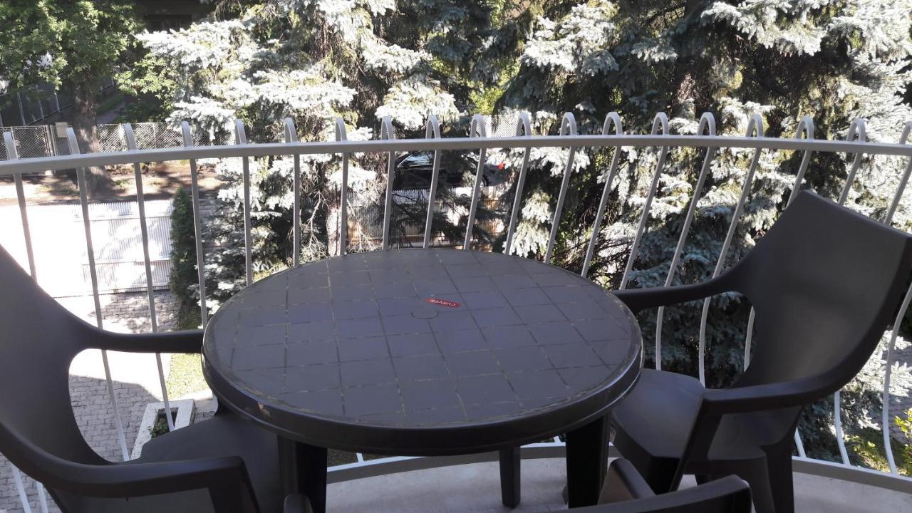 Pero Panzio Bed and Breakfast Debrecen Buitenkant foto